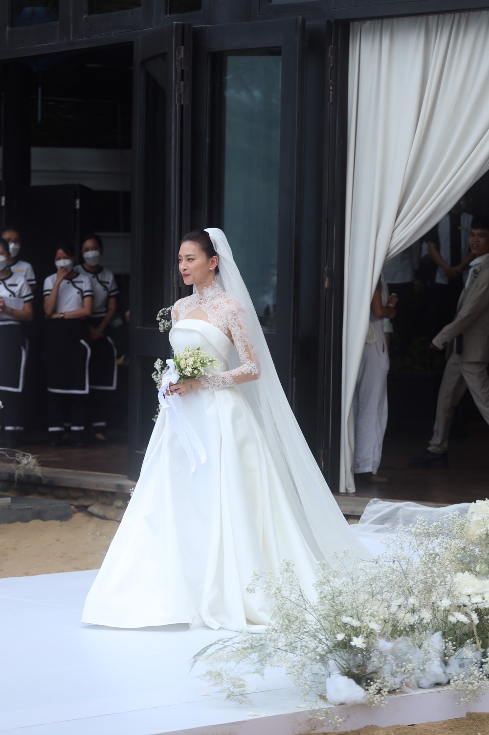 Bộ đôi visual hot nhất hôm nay là ai, nhìn Ngô Thanh Vân với Huy Trần trong đám cưới là rõ! - Ảnh 4.