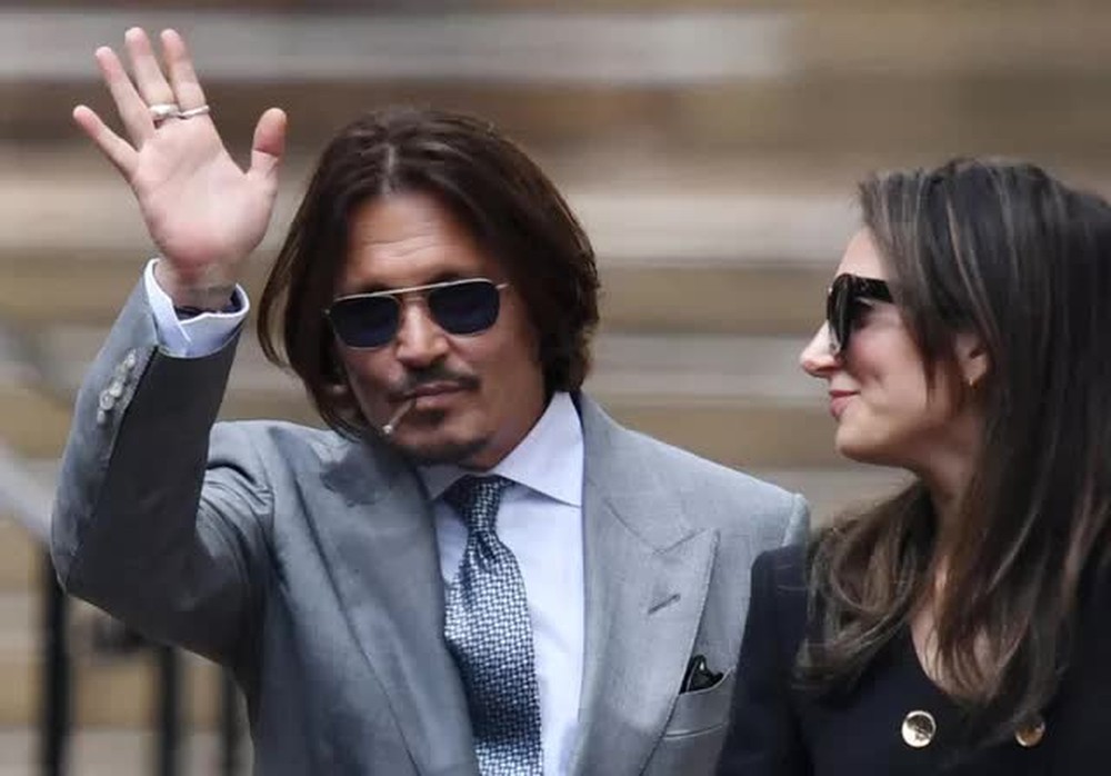 Bạn gái mới của Johnny Depp chưa ly hôn - Ảnh 3.