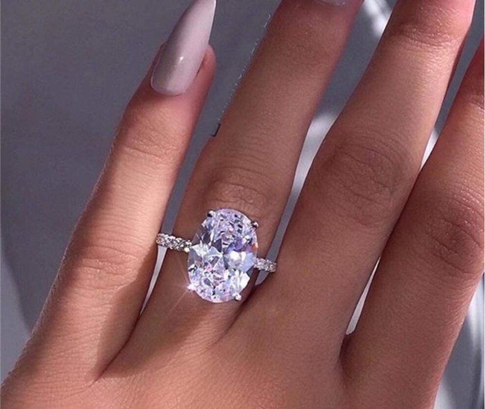 Chiến dịch quảng cáo đỉnh cao khiến kim cương trở thành món trang sức khiến phụ nữ ao ước - Ảnh 1.