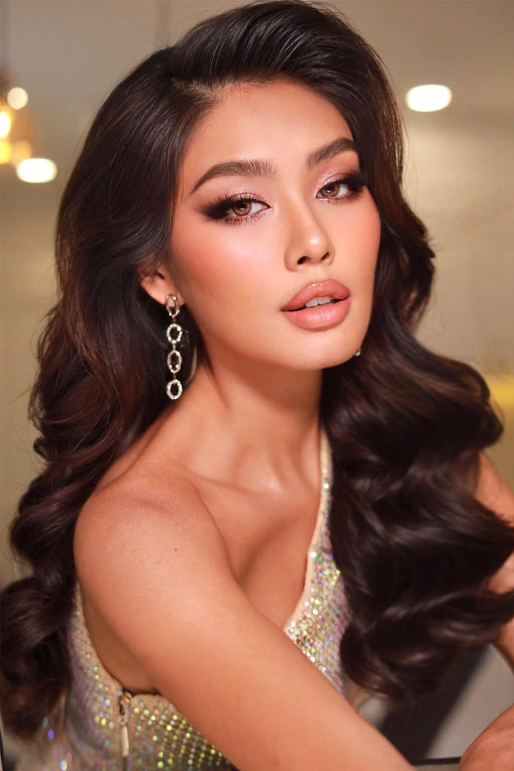 Rộ tin đồn Hương Ly thay Thảo Nhi Lê thi Miss Universe 2023 - Ảnh 1.