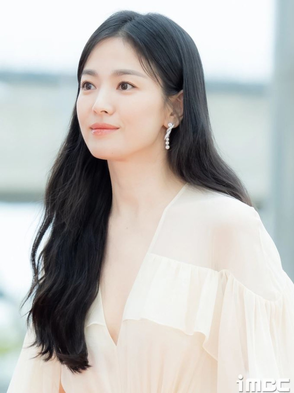 Song Hye Kyo khoe mặt mộc sương sương ở New York sau loạt khoảnh khắc viral ở Baeksang 2023 - Ảnh 7.