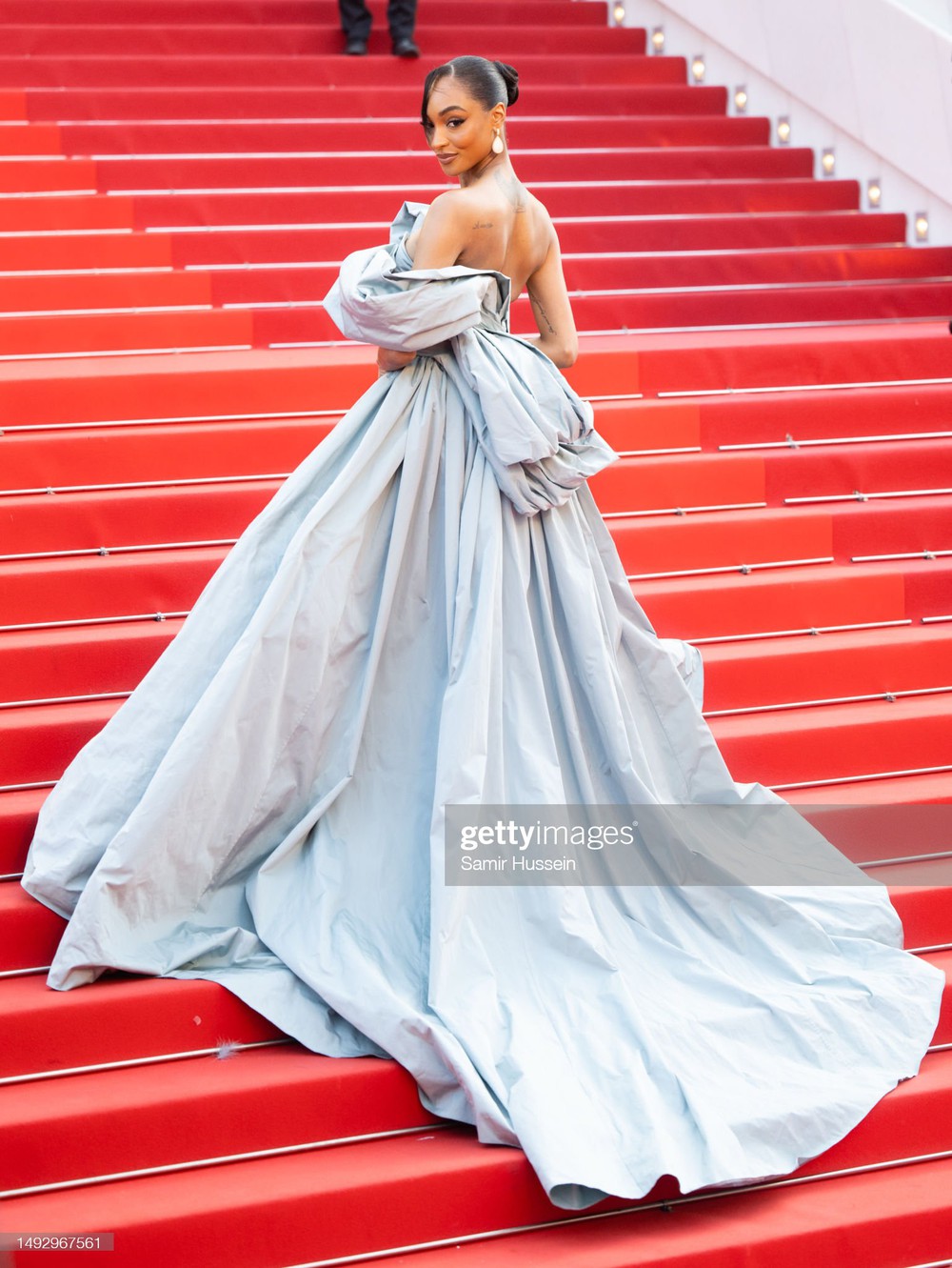 Thảm đỏ Cannes 2023 ngày 9: Song Joong Ki giữ khoảng cách bên mỹ nhân, Heidi Klum và dàn thiên thần đại náo sự kiện - Ảnh 14.