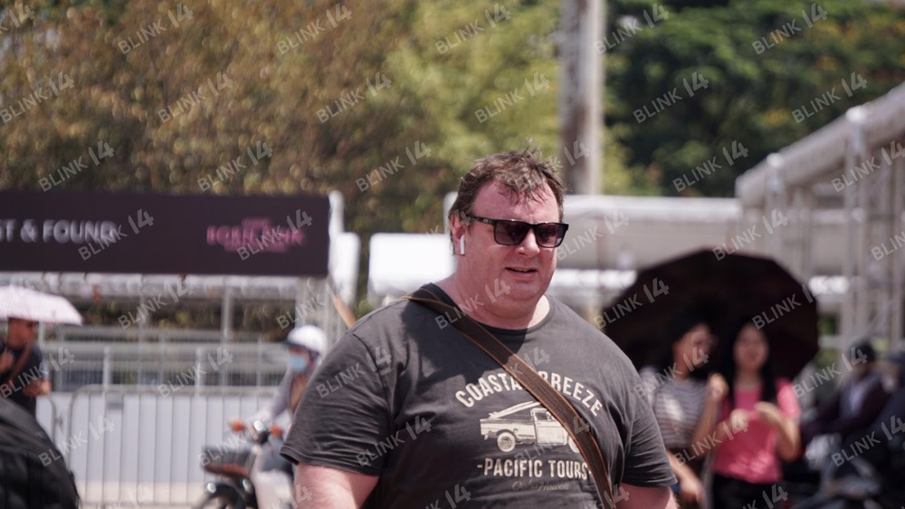 SVĐ Mỹ Đình chật kín người: BLACKPINK 'hốt bạc' và thu hút sự quan tâm của fan quốc tế