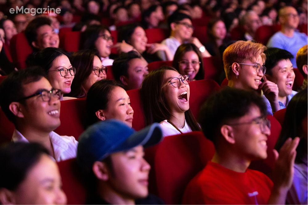 H&agrave;nh tr&igrave;nh kh&ocirc;ng tưởng của B&eacute; 7: Từ c&ocirc;ng nh&acirc;n may trong căn trọ 9m2 đến đạo diễn 24 tuổi của vở kịch ch&aacute;y v&eacute; nhất S&agrave;i G&ograve;n - Ảnh 24.