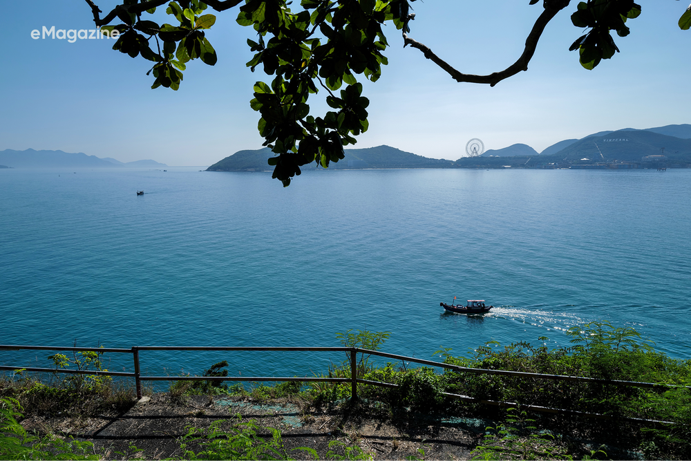 Nha Trang "no filter": Khi bạn chịu bước ra khỏi v&ugrave;ng an to&agrave;n của chiếc ghế tắm nắng - Ảnh 2.