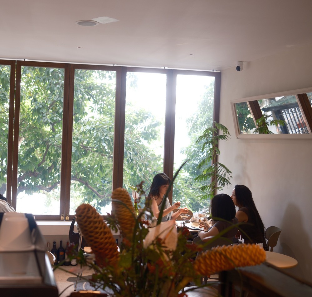 Kỳ nghỉ lễ n&agrave;y, trốn cả thế giới trong 5 qu&aacute;n rượu d&agrave;nh cho kẻ s&agrave;nh ăn uống - Ảnh 19.
