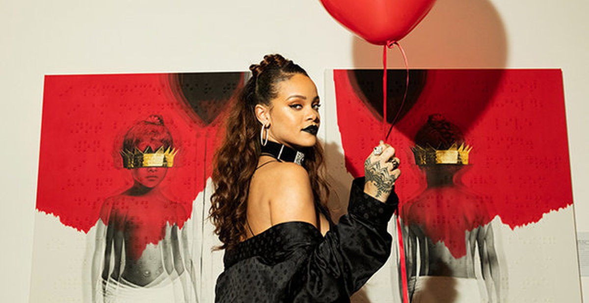 Rihanna cán mốc 1 triệu lượt download album mới trong chưa đầy 14 tiếng