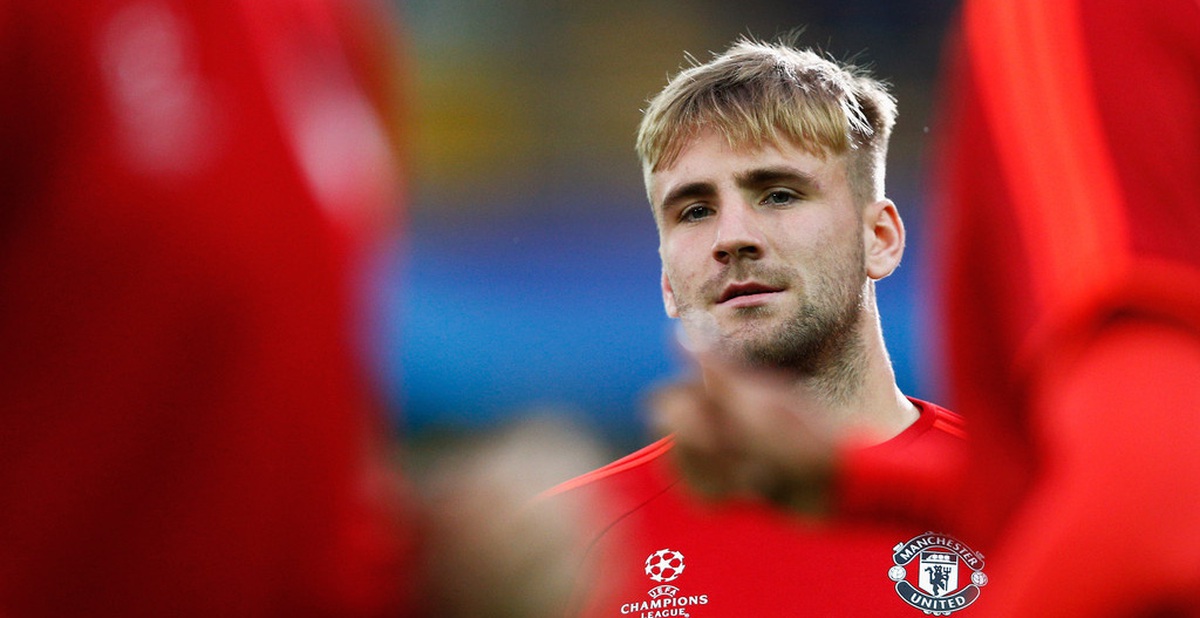 Số phận long đong của trai đẹp Luke Shaw