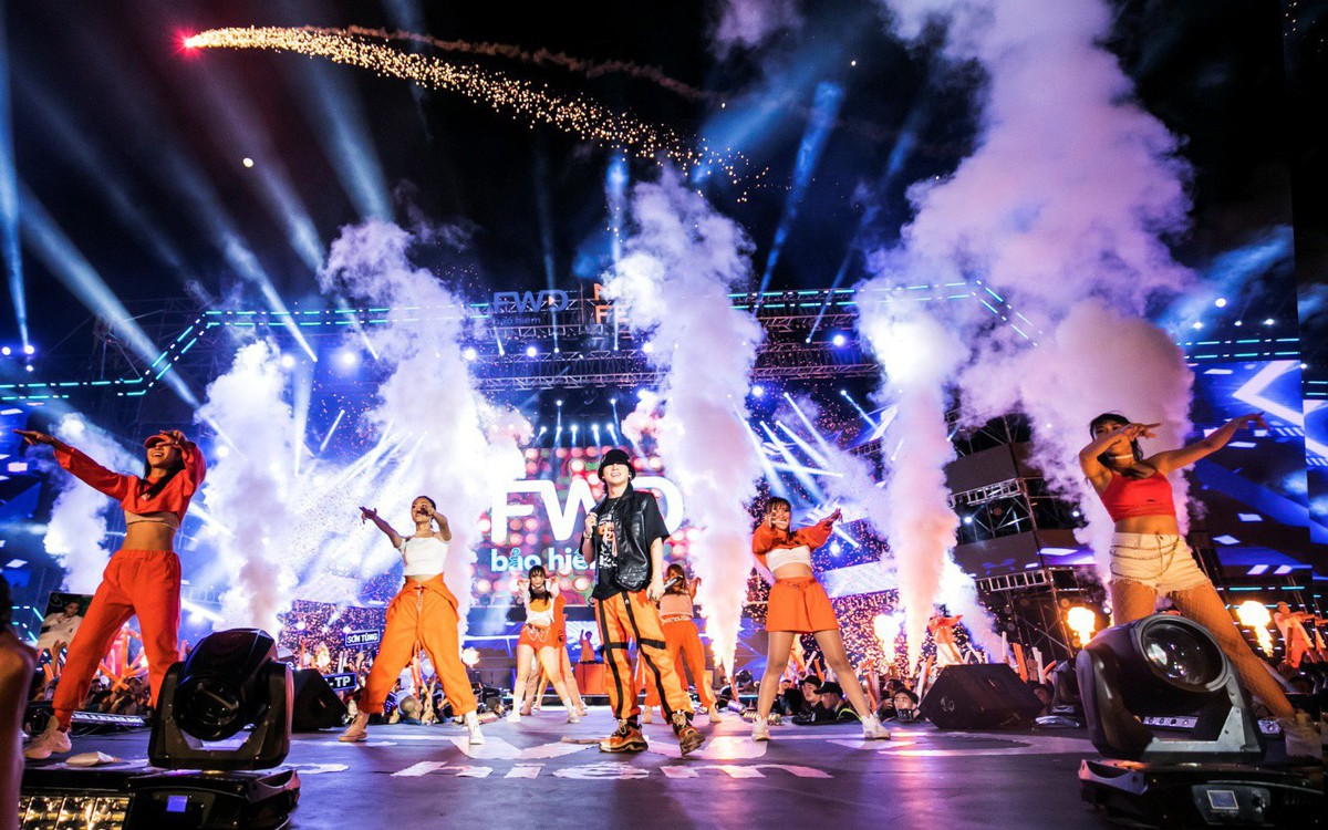 FWD Music Fest thành công mỹ mãn trong sự reo hò của 20.000 khán giả
