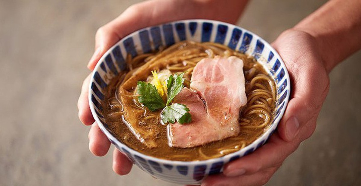 Seungri mở quán mì ramen nhưng bạn có biết rõ cách ăn mì ramen để hưởng ...