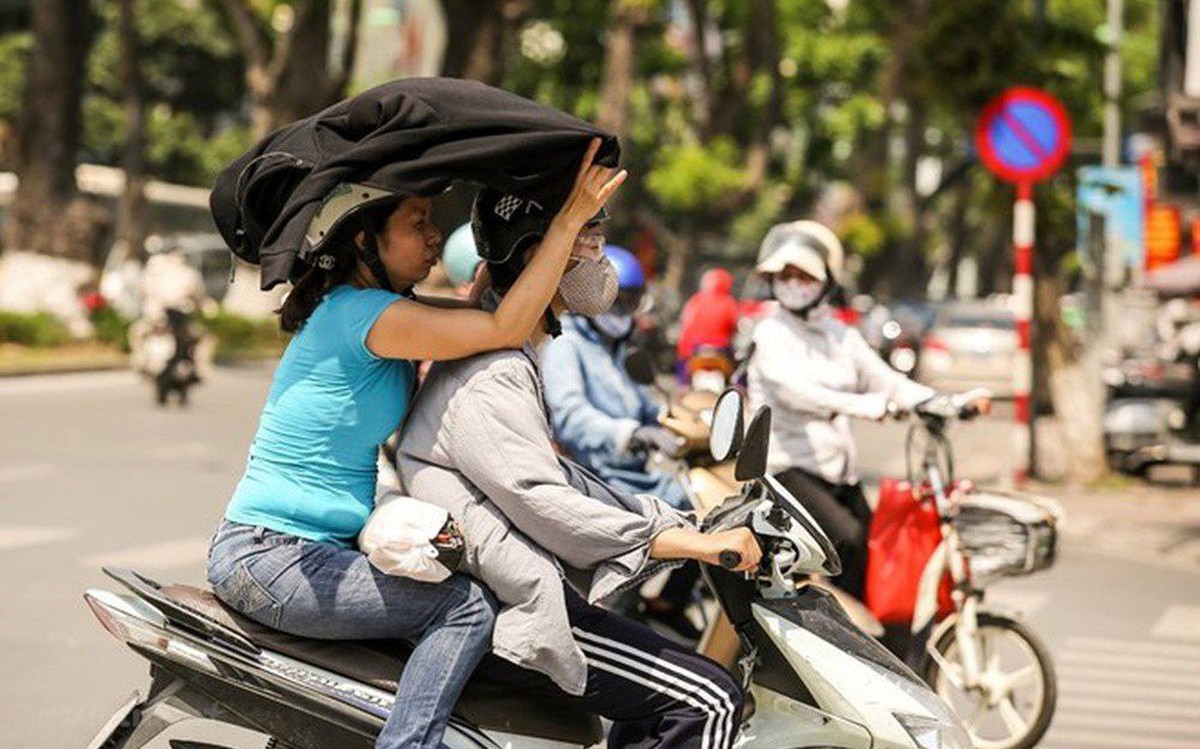 Nắng nóng kinh hoàng ở miền Bắc sẽ kéo dài đến khi nào?