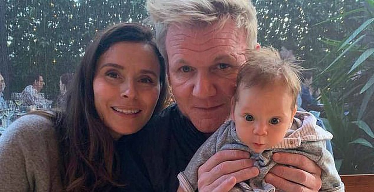 Con trai đầu bếp nổi tiếng Gordon Ramsay vừa chào đời đã trở thành ...