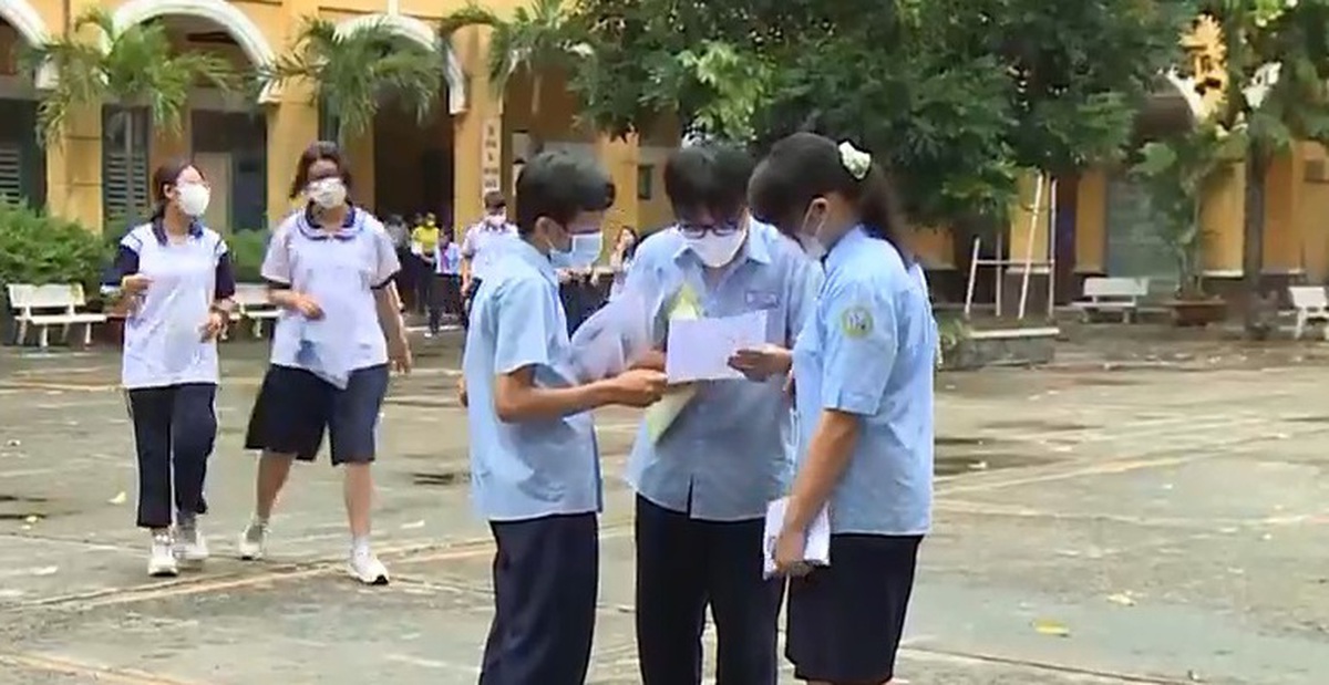 TP Hồ Chí Minh: Nhận định về đề thi và điểm chuẩn vào lớp 10 chuyên, tích hợp