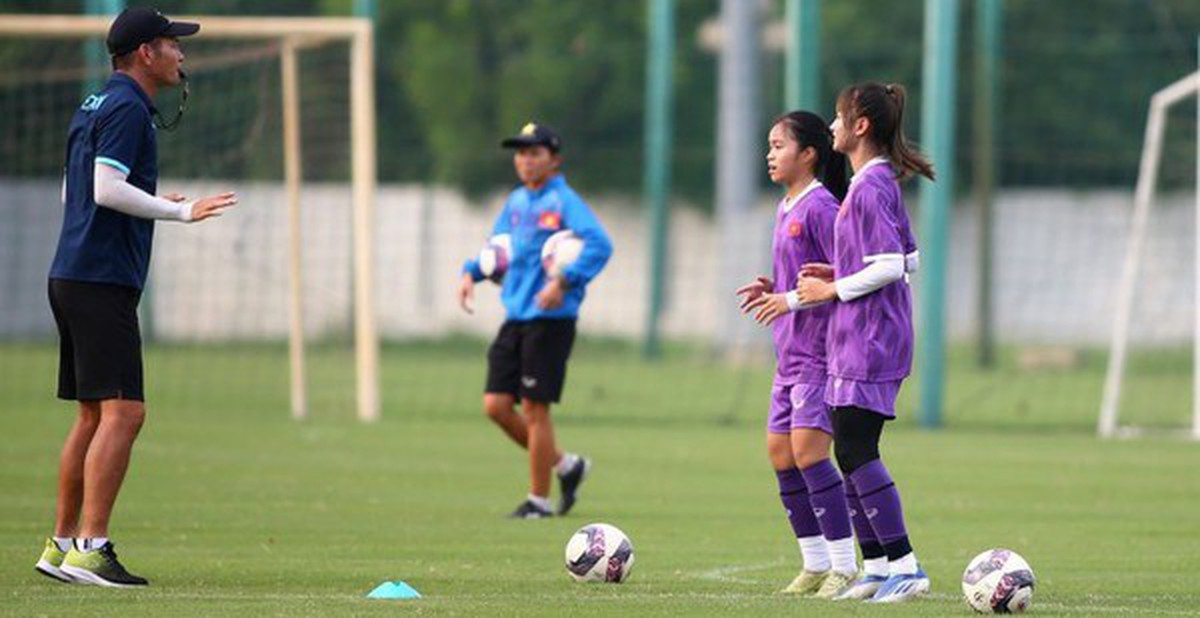 HLV Akira: "Mục tiêu của U17 nữ Việt Nam là vào VCK U17 nữ châu Á