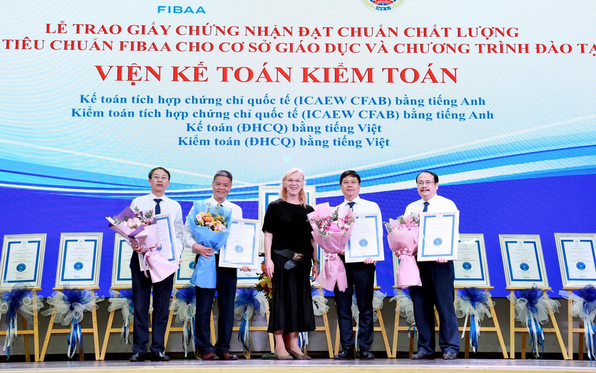 Chương trình Kế toán/ Kiểm toán tích hợp ICAEW CFAB của NEU đạt chuẩn FIBAA