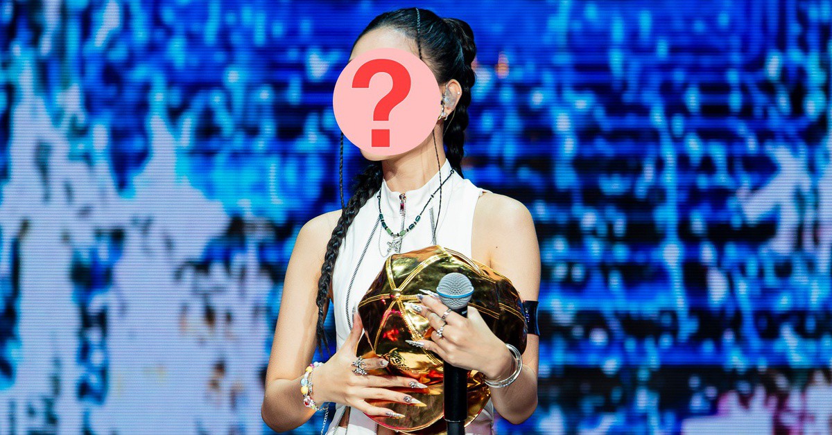 Rap Việt mùa 4: Nữ rapper cực xinh được 2 Anh trai ra tay hỗ trợ, 4 HLV ...