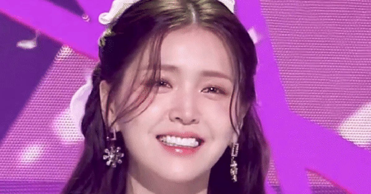 BFF của Jung Hae In: Bông hoa nở muộn có visual lai giữa Han So Hee và ...