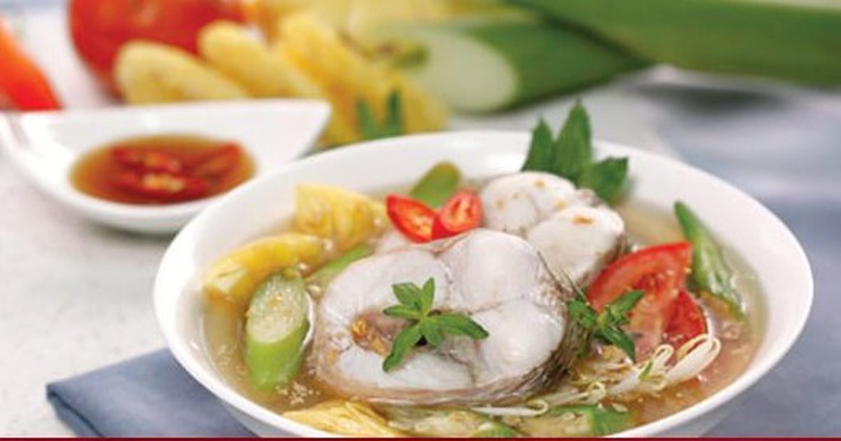 Có cần rán cá trước khi nấu canh?