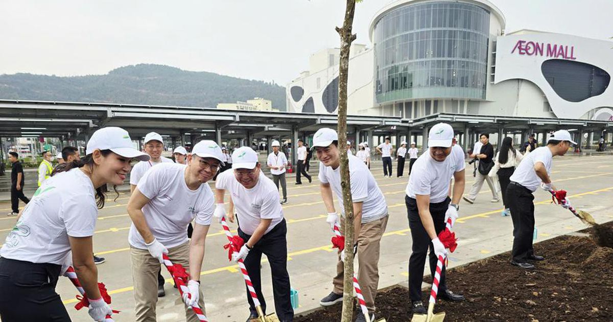 Gần 500 người cùng "Gieo mầm sóng xanh" tại AEON MALL Hạ Long