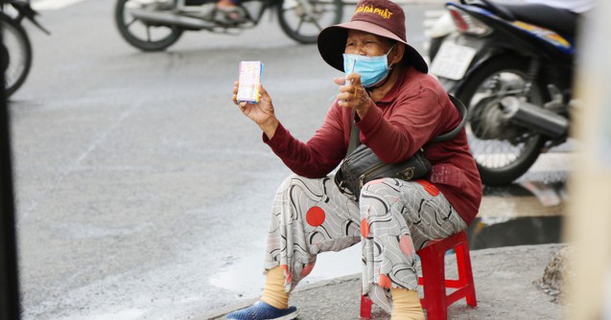 Chuyện “lạ” ở DN Xổ số: Nơi lỗ do khách trúng thưởng nhiều, nơi lãi chi chục triệu/ngày tiếp khách