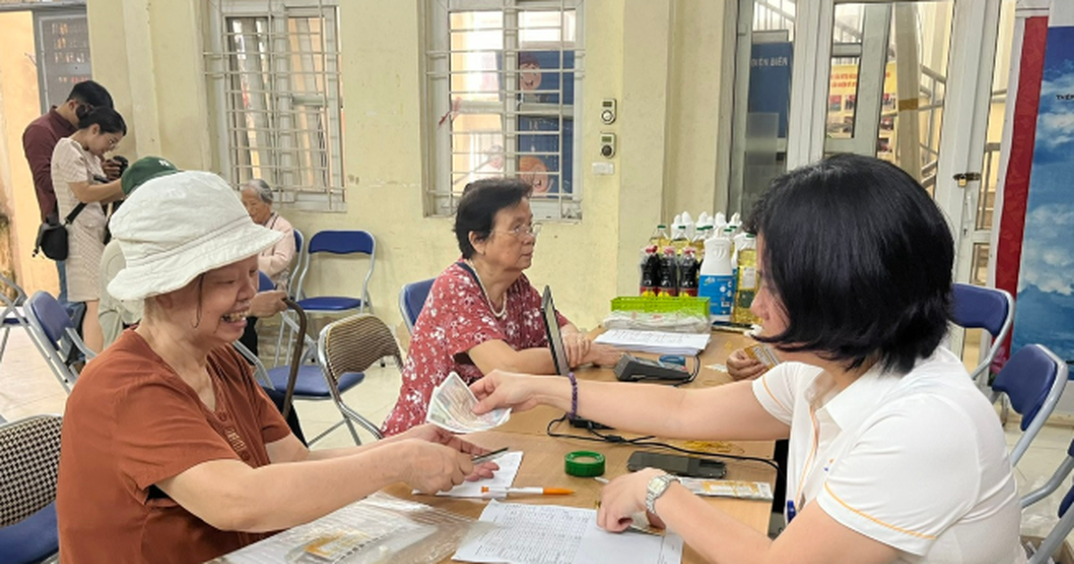 Người có lương hưu, trợ cấp trên cả nước sẽ không bị khấu trừ tiền để trả nợ ngân hàng trong trường hợp này