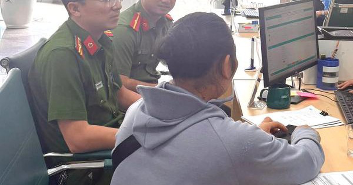 Chuyển 90 triệu đồng sau khi nhắn tin với “sếp Phan Gia Đại”, người phụ nữ định chuyển thêm 100 triệu đồng thì nhân viên BIDV báo công an
