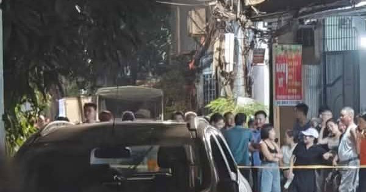 Vụ người đàn ông bị đâm tử vong trên ô tô ở Hà Nội: Nhân chứng kể gì?