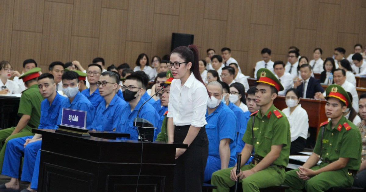 Bạn gái Mr Pips khai 44,8 tỷ đồng tiền mặt chất đầy trong tủ quần áo