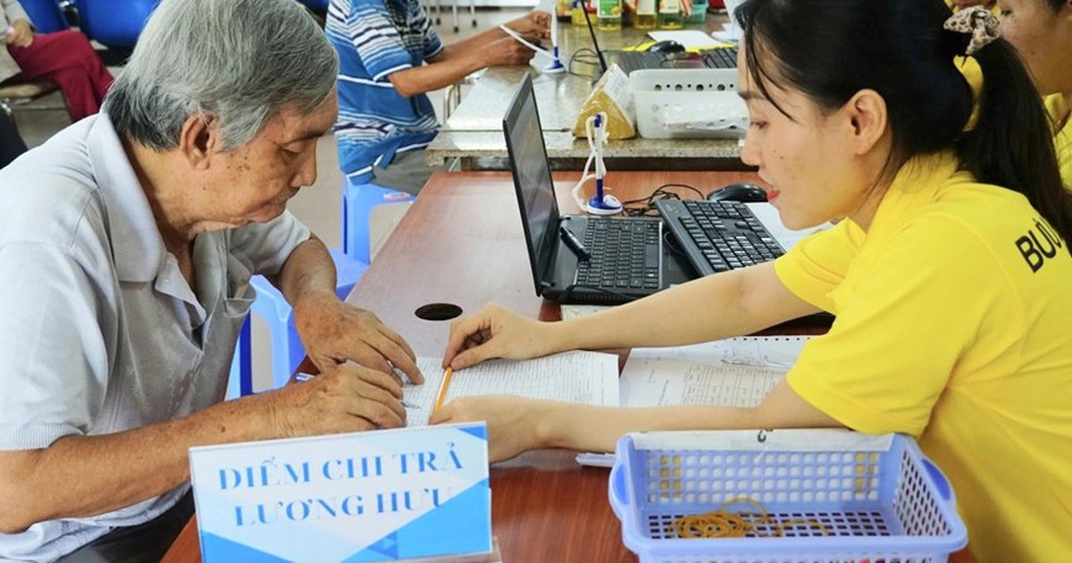 Từ hôm nay (5/10), người từ đủ 60 đến dưới 75 tuổi được hưởng 810.000 đồng/tháng nếu thuộc trường hợp này