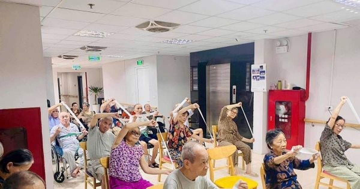 Sáng đưa đi, tối đón về với 200 nghìn đồng/ngày: Dịch vụ bán trú người già xuất hiện ngay giữa đại đô thị tỷ đô của ông Phạm Nhật Vượng