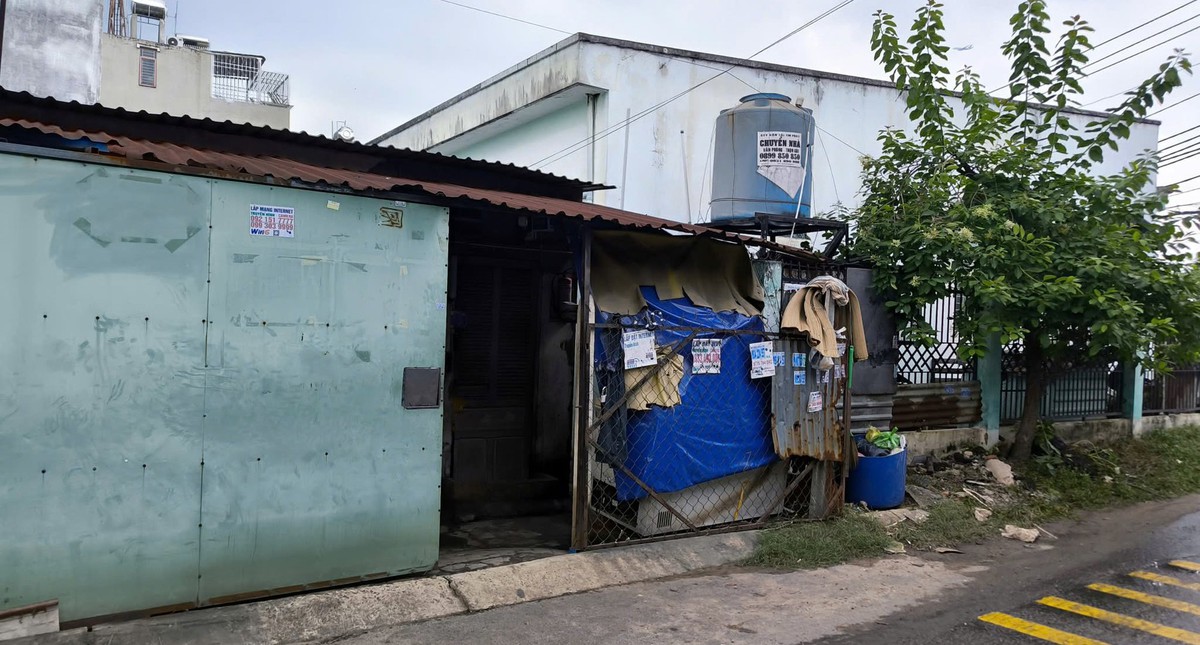 Danh tính người đàn ông tử vong vì bị điện giật trong khu nhà trọ ngập nước ở TP.HCM