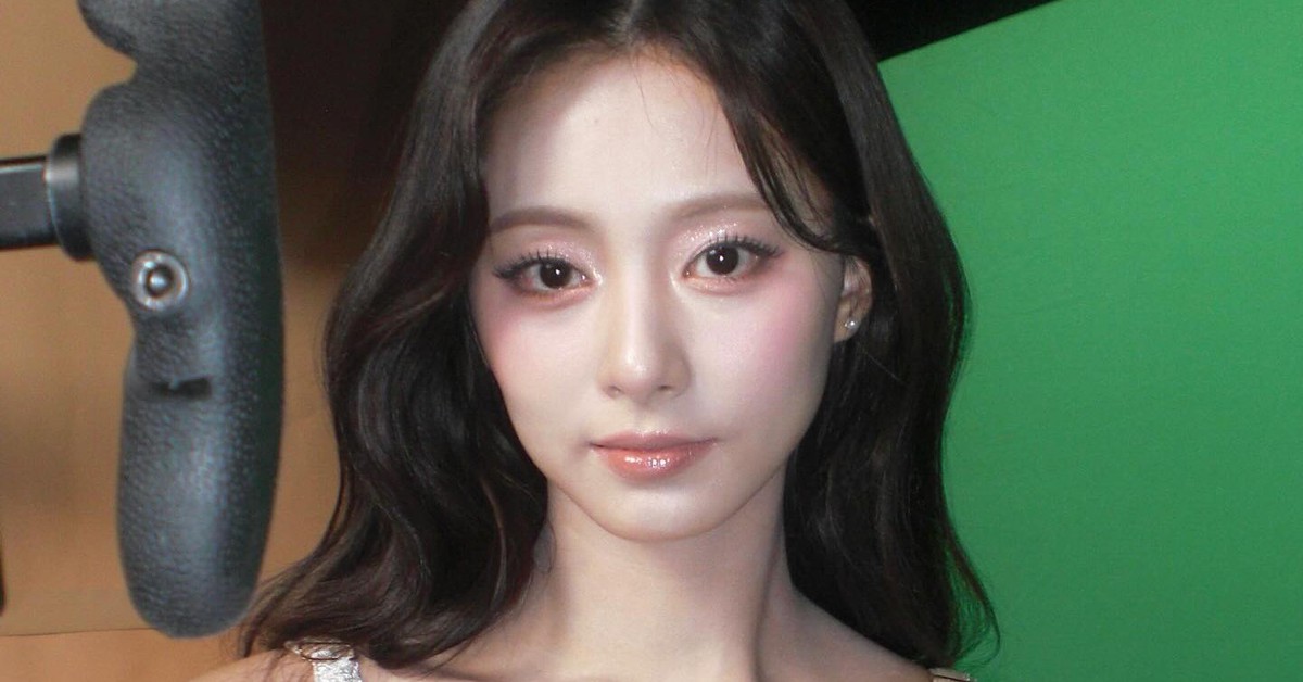 Gallery - Mỹ nhân 12 lần được đề cử đẹp nhất thế giới: Chịu cảnh cấm sóng suốt 10 năm