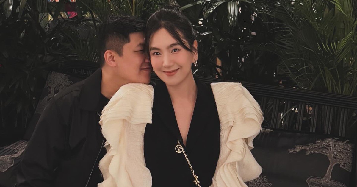 View - Hôn nhân của người đẹp VTV với chồng kém tuổi trong tòa nhà bề thế ở Bắc Ninh: Một bức ảnh hé lộ cuộc sống hiện tại