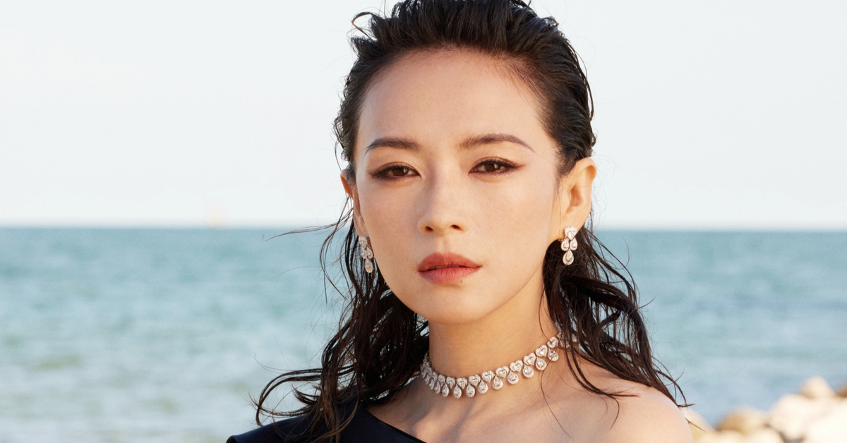 Gallery - Chương Tử Di thích ai người đó dính phốt chấn động