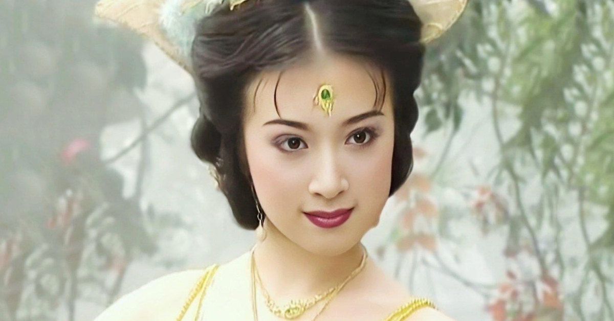 Công chúa Khổng Tước" U50 viên mãn bên chồng đại gia