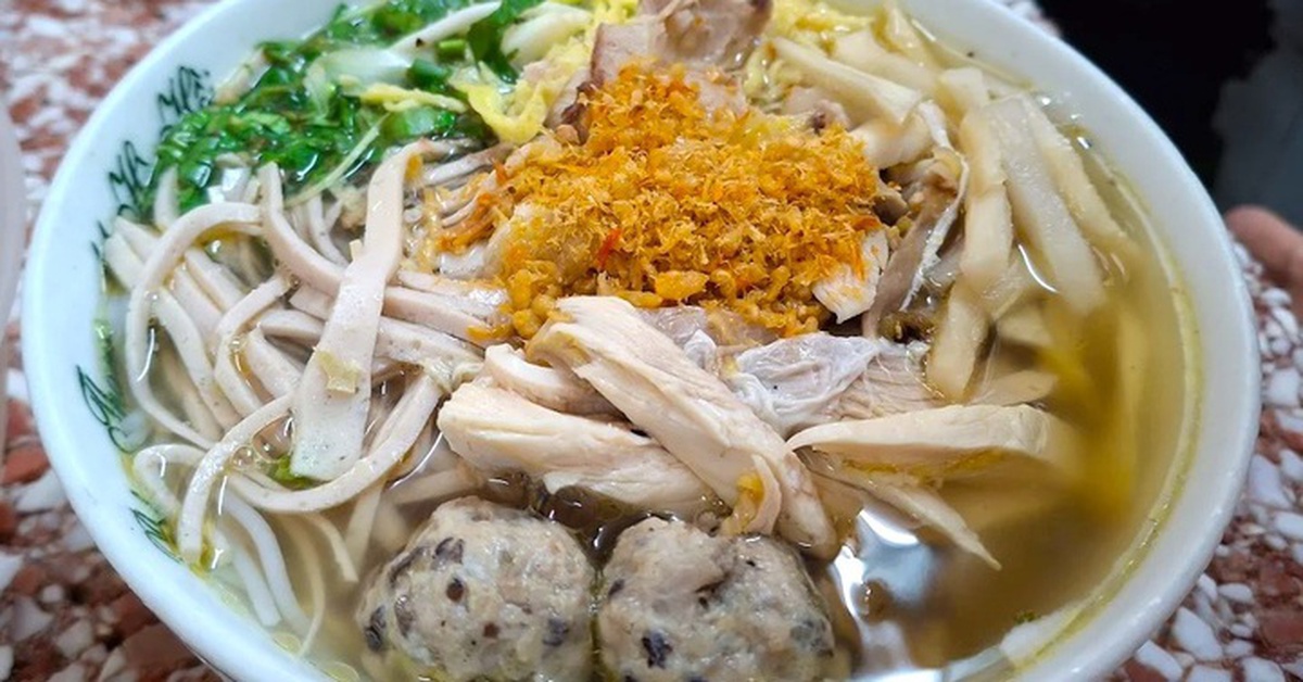 Bún thang: Vì sao món ăn Hà Nội này lại có tên gọi đặc biệt?