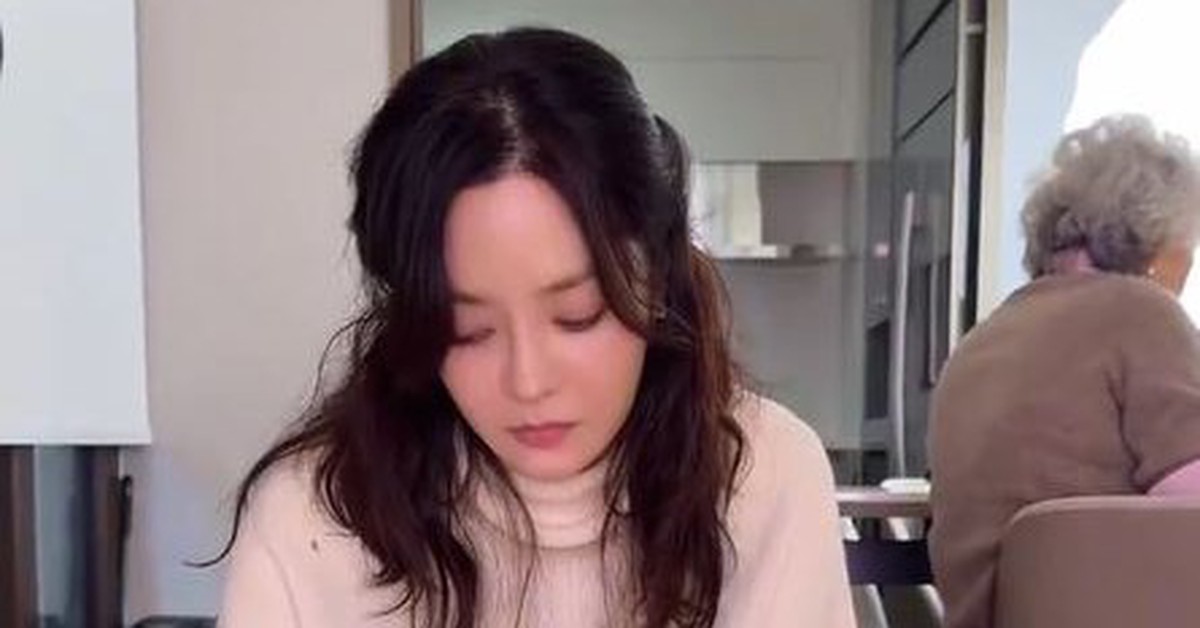 View - Nhan sắc gây sốc Chae Rim sau nhiều năm ở ẩn