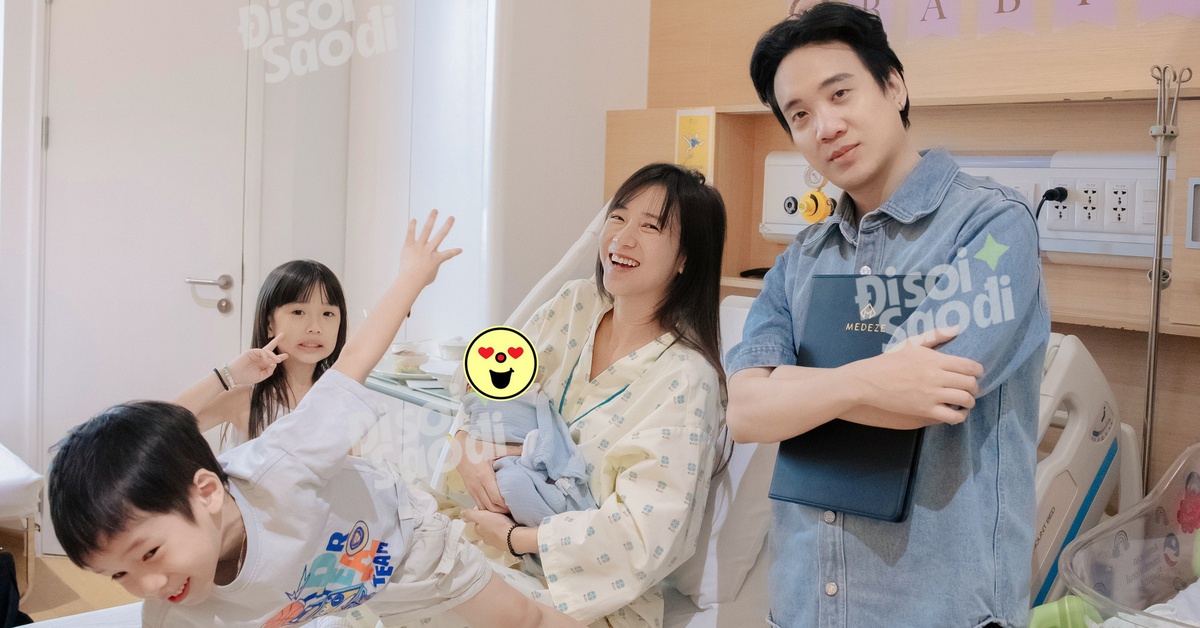 Gallery - Dù ngoài kia có bão tố gì, thì đây là gia đình JustaTee - Trâm Anh bên cạnh bé thứ 3 vừa sinh!