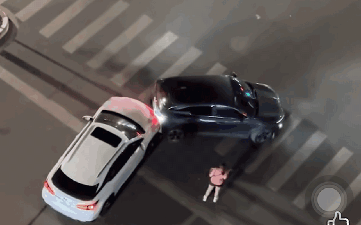 Tài xế Lexus tông hàng loạt ô tô và xe máy bị tạm giữ