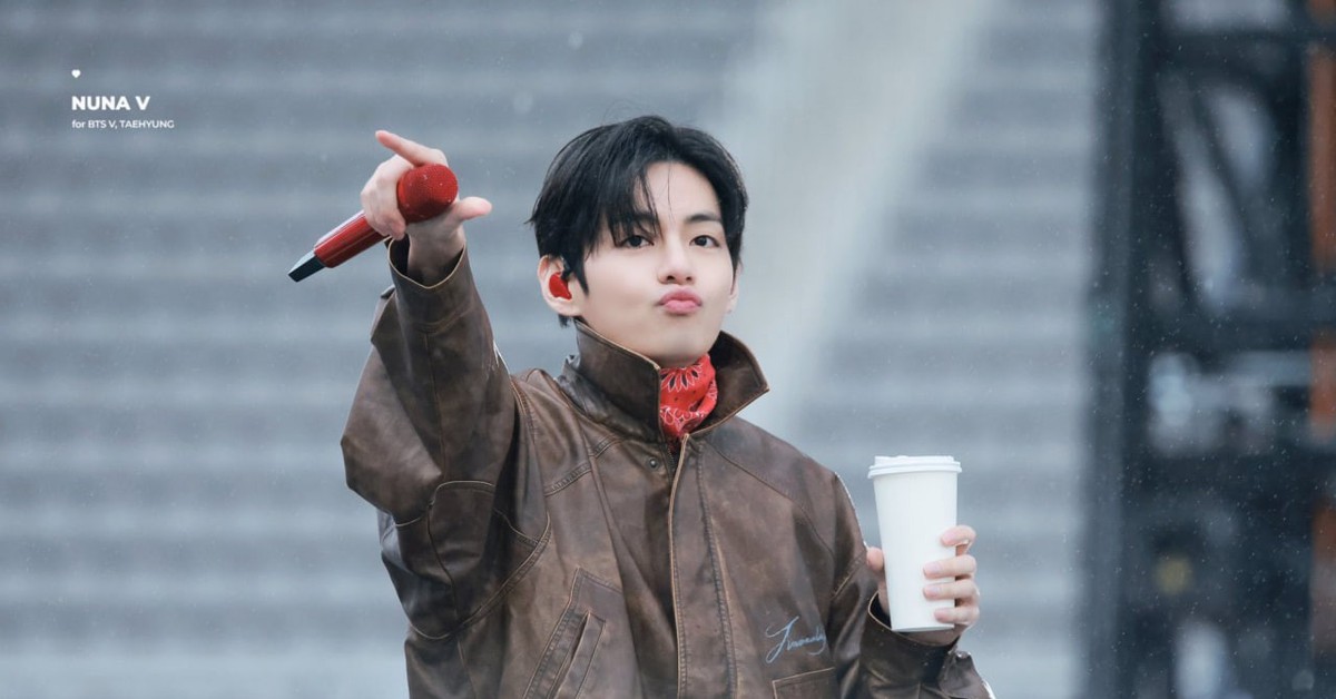 Gallery - V (BTS) nhảy rào khiến dân tình hốt hoảng