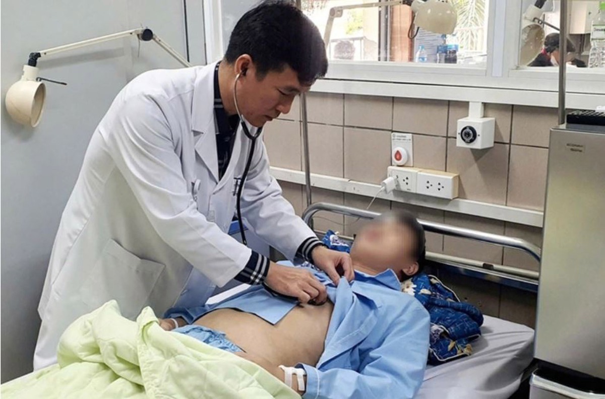 Suy thận ở tuổi 24 sau 5 năm sống 'lệch múi giờ
