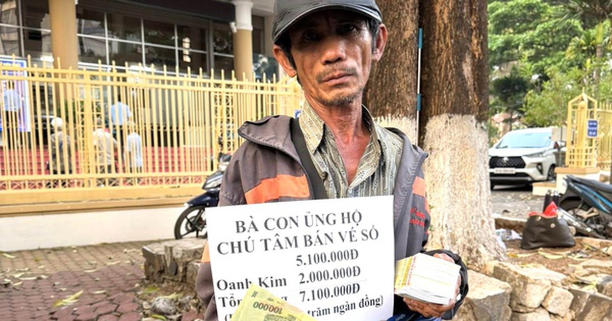 Ông lão bán vé số nghi bị thôi miên mất tiền nhận sự giúp đỡ bất ngờ