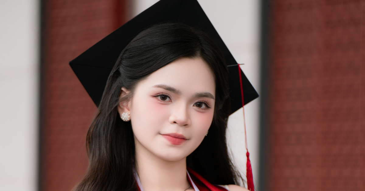 10X Ngoại thương tốt nghiệp xuất sắc, là đồng tác giả bài báo khoa học Scopus Q2