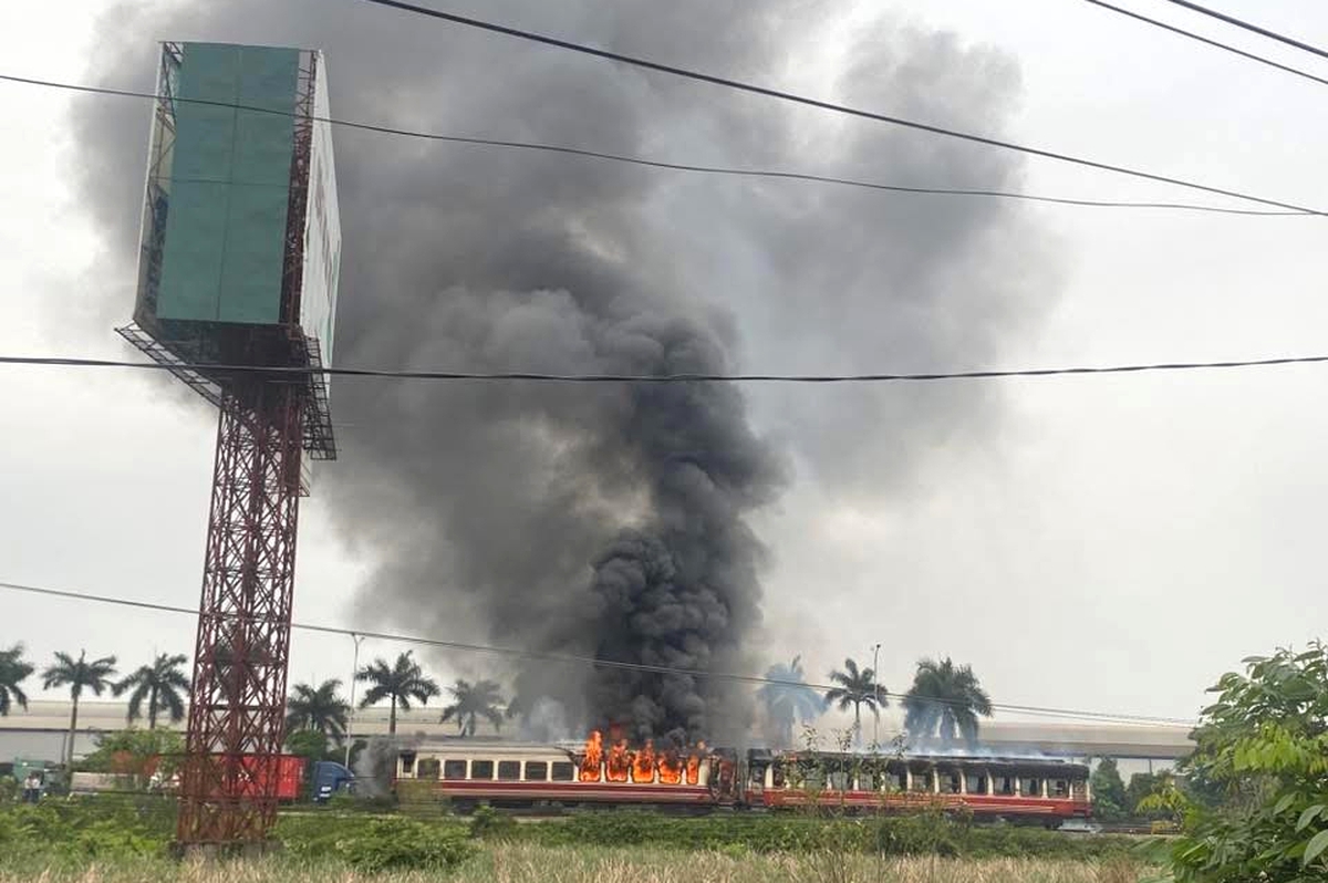 Cháy tàu hỏa gần ga Tiền Trung, Hải Phòng