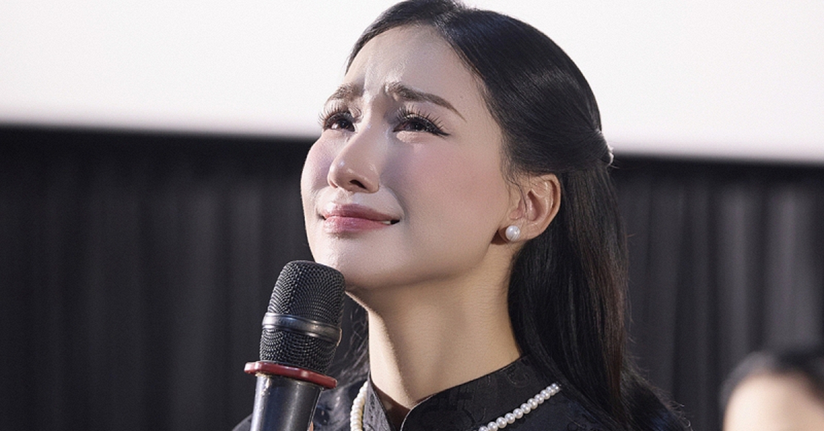 Hòa Minzy chia sẻ tin buồn sau buổi gặp gỡ fan
