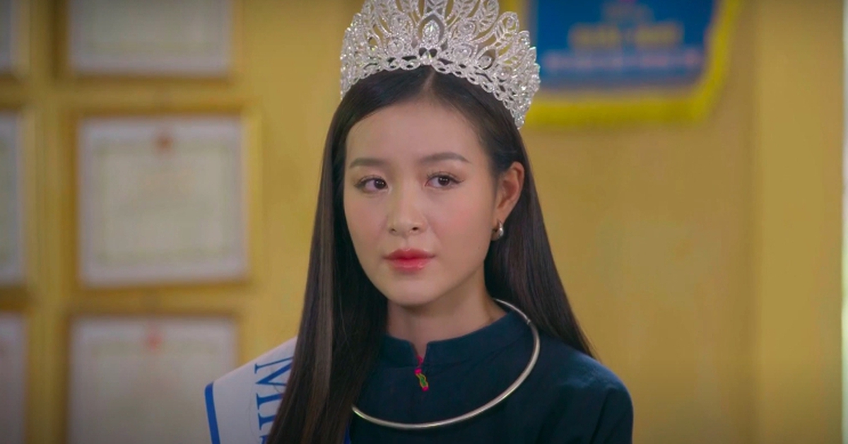 Lần đầu có Hoa hậu cộng đồng mà chỉ thấy sống vì mình: Chảnh chọe không coi ai ra gì, hỗn láo với bố ruột