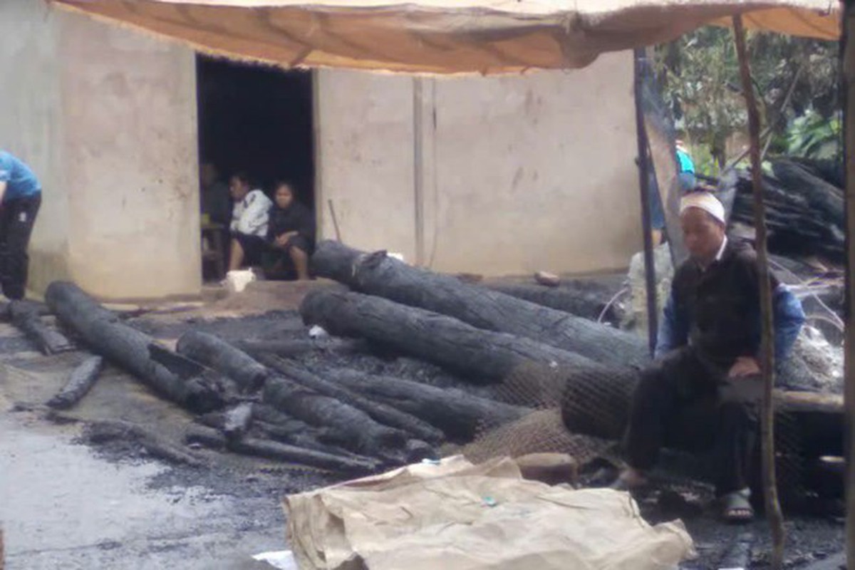 Hiện trường vụ cháy giữa đêm khiến 3 trẻ tử vong: Bố mẹ đi làm không ở nhà, các cháu chốt cửa bên trong khi ngủ