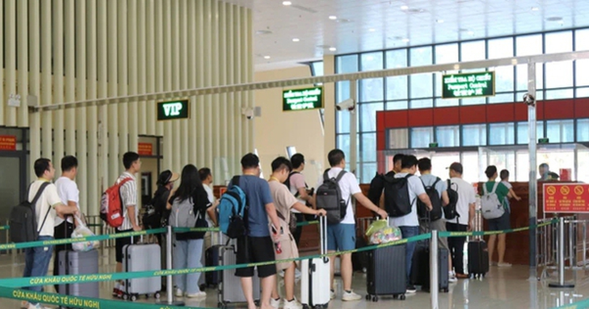 Một loạt người kinh doanh có tên sau chính thức bị tạm hoãn xuất cảnh