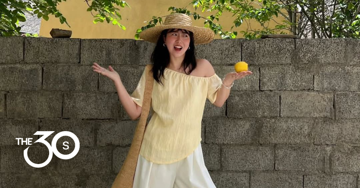 Hơn 30 tuổi, mạnh dạn xưng "chị - em" với nhân viên quán cà phê, nhưng khi được hỏi lại vẫn: "Dạ vâng ạ