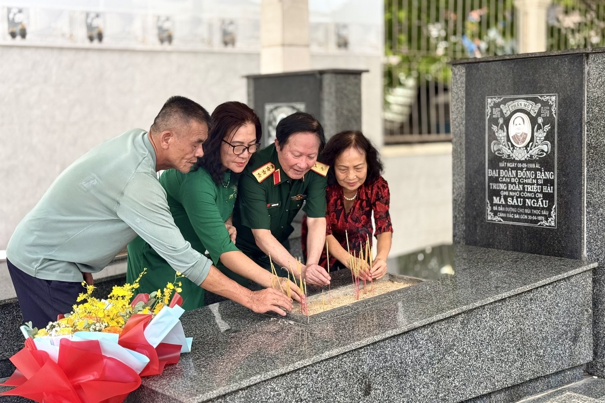 Chuyện ít biết về bà má dẫn đường cho quân giải phóng tiến vào Sài Gòn